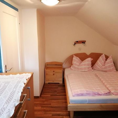 Haus Kremser باد كلينكيرشهايم الغرفة الصورة